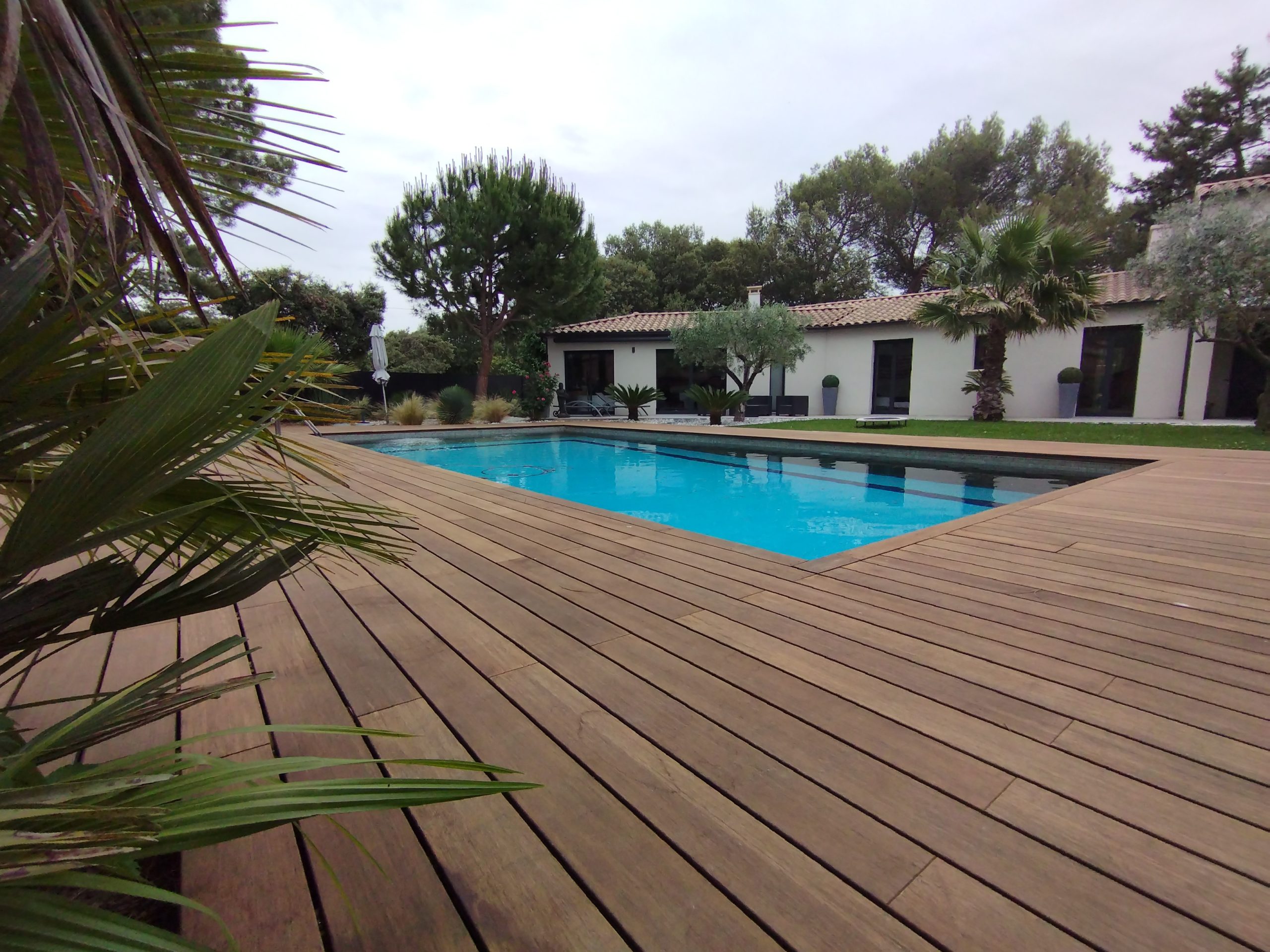 R Alisation De Plages De Piscine En Bois Agencement Des Commodit S Pro Du Bois Terrasses